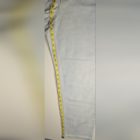 SEE DETAILS NWT - Wild Fable Size 16 Super High-Rise Tapered Jean Ultra Light - Picture 13 of 14